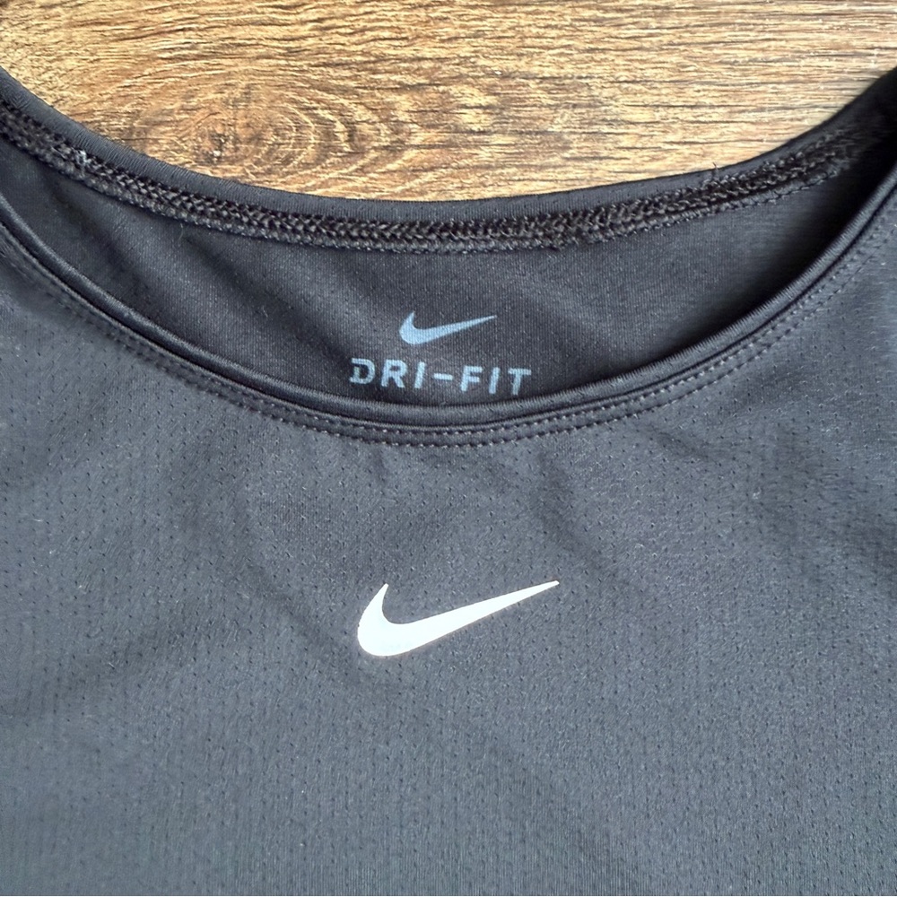 nike tee - Picture 4 of 5